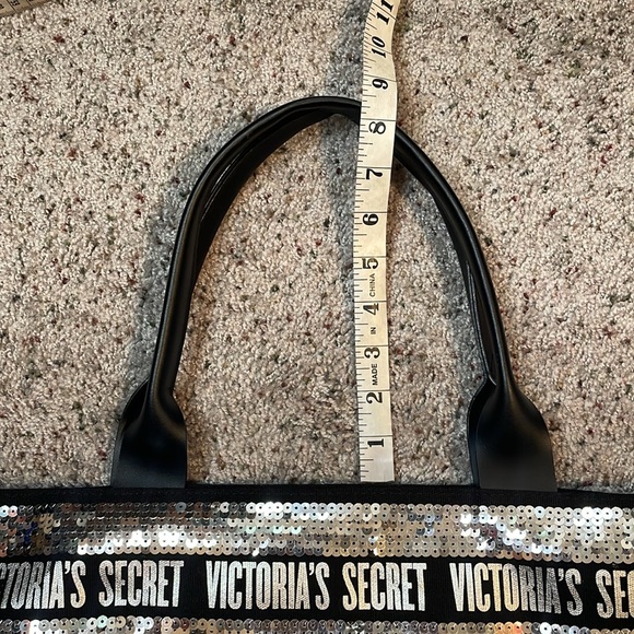 Victoria Secret 2018 Black‎ Silver Sequin Large Zipper Tote Bag Style - Picture 6 of 7